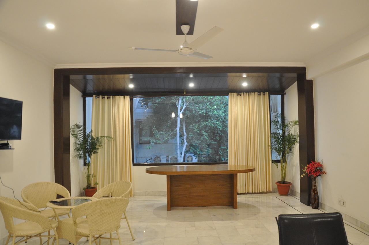 Fabhotel Namaste Bnb & Service Apartments Vasant Vihar New Delhi Exterior photo