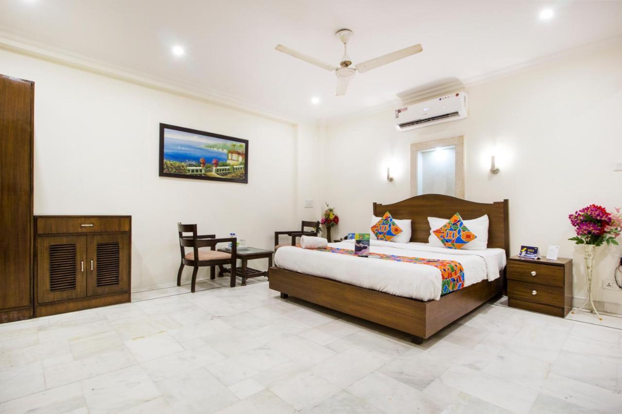 Fabhotel Namaste Bnb & Service Apartments Vasant Vihar New Delhi Exterior photo